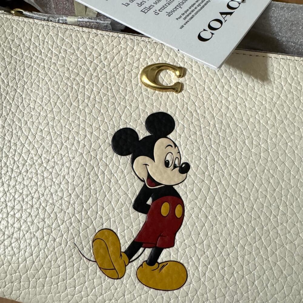 ❤️Disney X Coach Essential Wristlet Regenerative Leather With Mickey Mouse - Picture 5 of 10